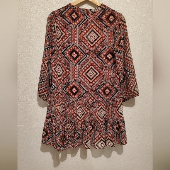 💚5/$25 Mellōday Red Boho Print Baby Doll Mini Dress Size Medium - Picture 5 of 7